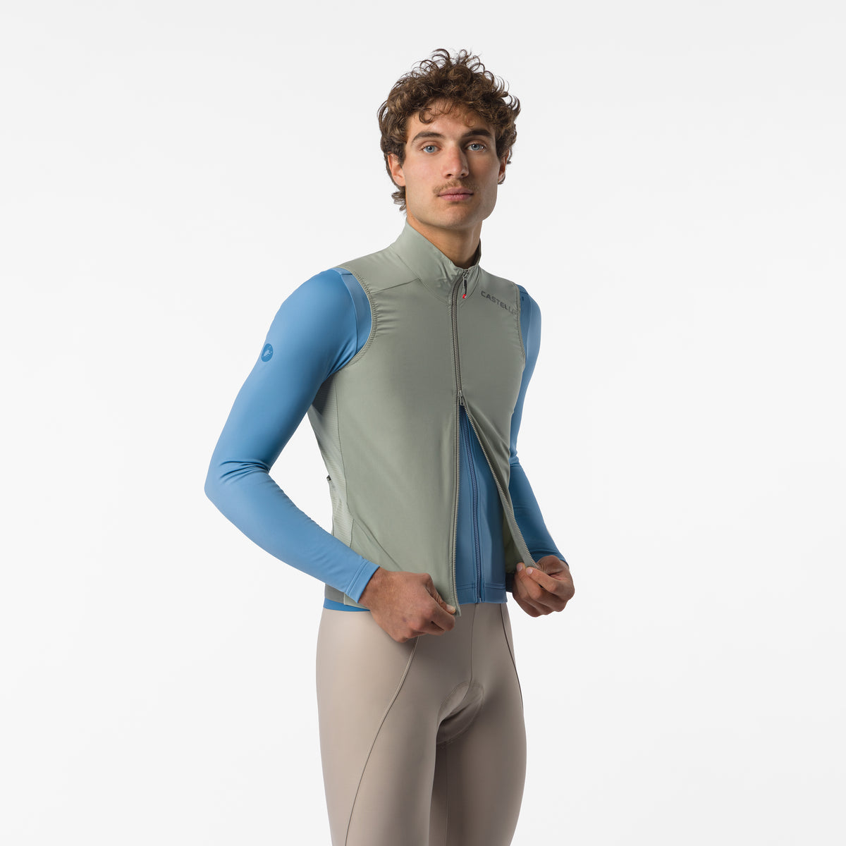 ESPRESSO 2 VEST Color: SHADOW | 4526013-357 2027
