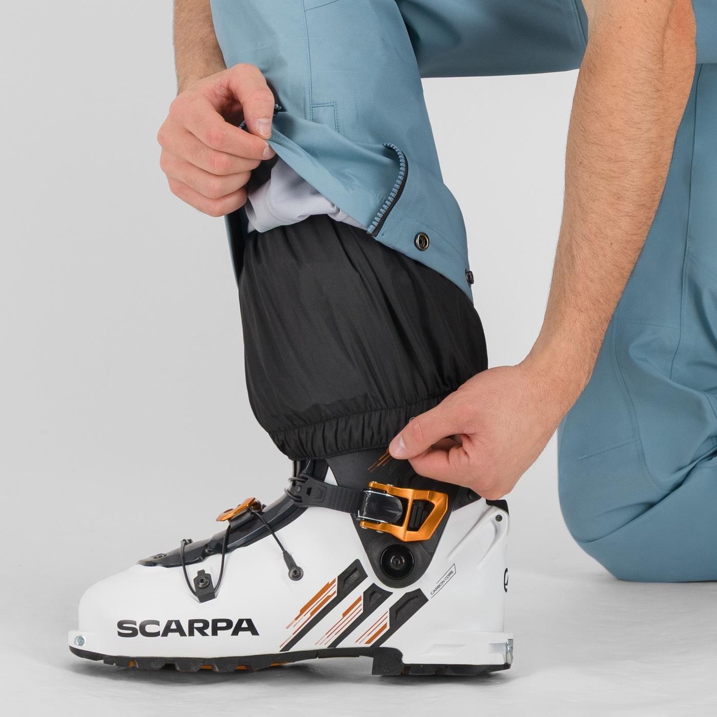 PANTALONS MI-HAUT-PARFUM BLEU FUMÉ | 2521035-008 SKI 2026