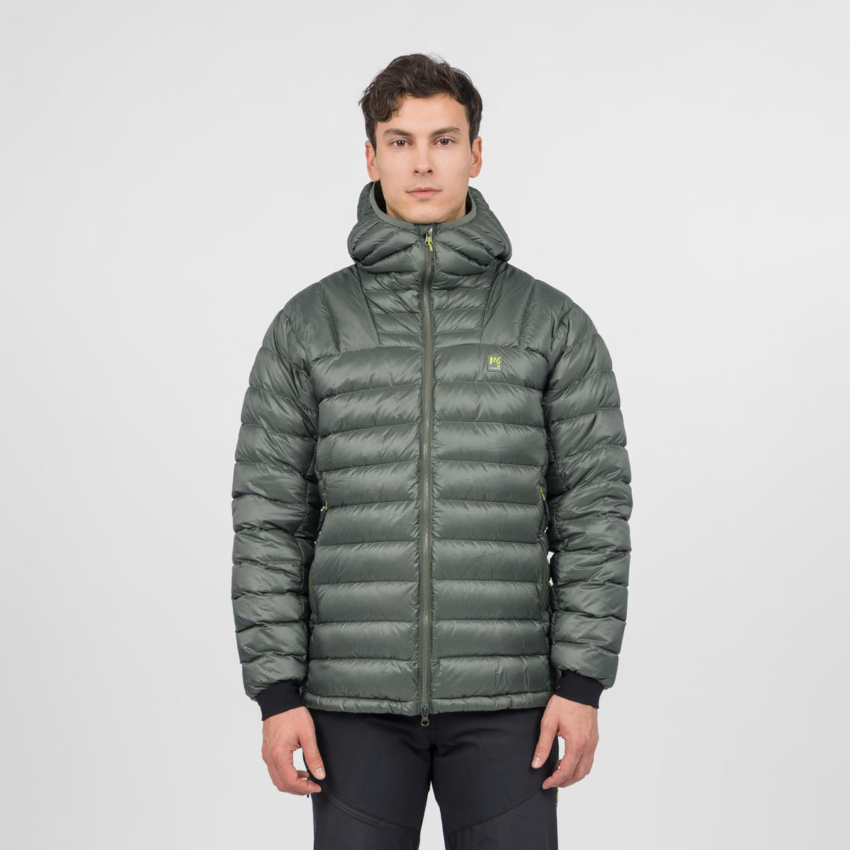 VESTE À CAPUCHE EN DUVET    CASTOR | 2511016-063    2026-27