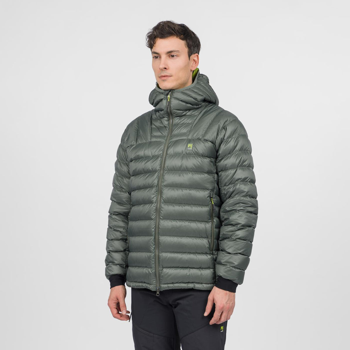 VESTE À CAPUCHE EN DUVET    CASTOR | 2511016-063    2026-27