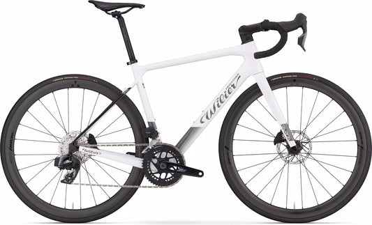 GARDA+STEMMA S2  E506528   	G40 White Black  Glossy SHIMANO 105 2x12 R7020	MICHE SWR EVO 40 CARBON 2026 (Copie)