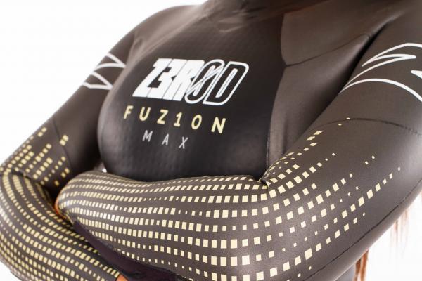 FUZION  MAX  FEMME    25WWFUZM BLACK/GOLD  2026