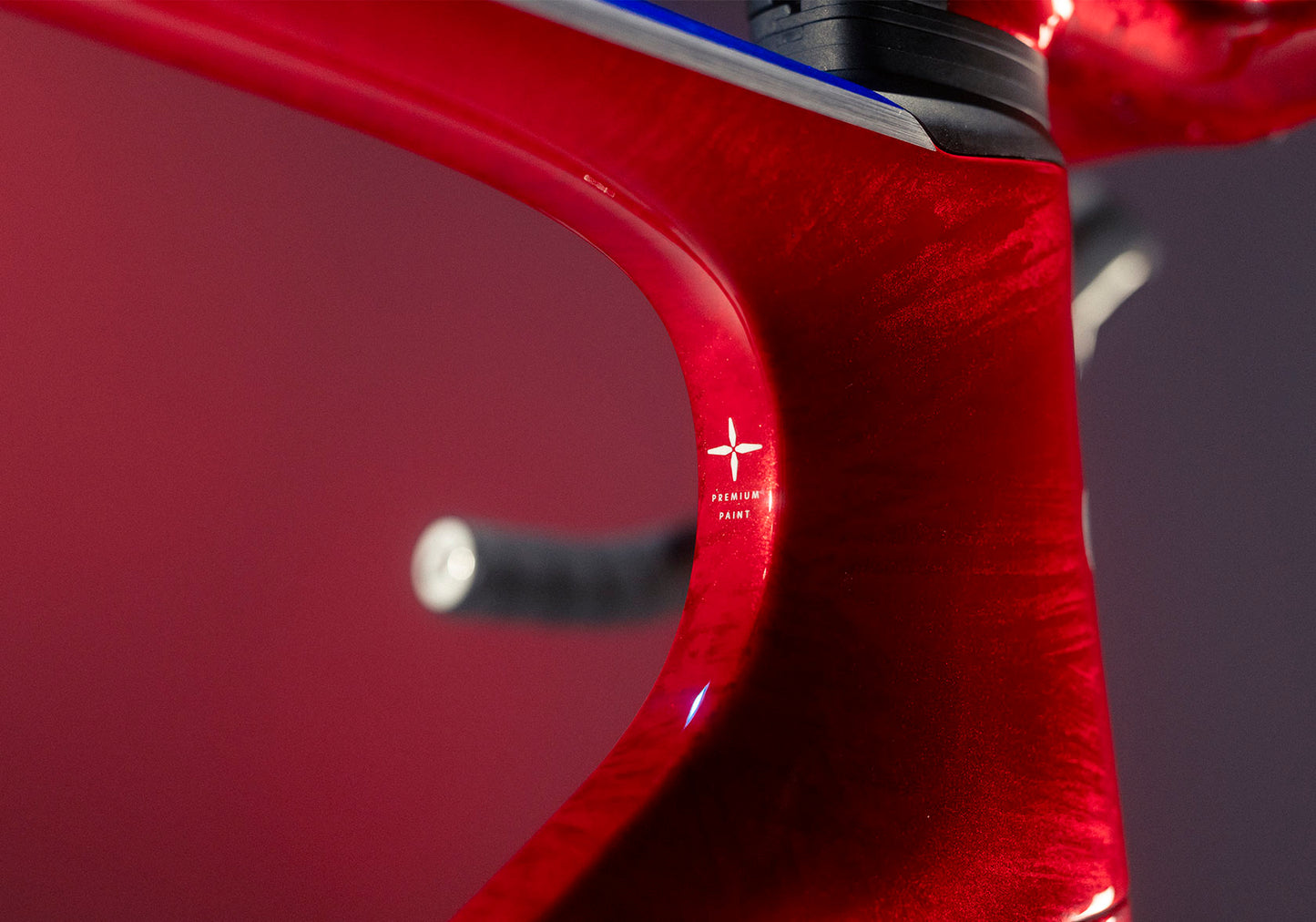 FILANTE SLR ID2     F32 Firelight Red - Glossy - Premium Paint  E666LDO	SHIMANO ULTEGRA Di2 R8170	MICHE KLEOS 50 CARBON  2026