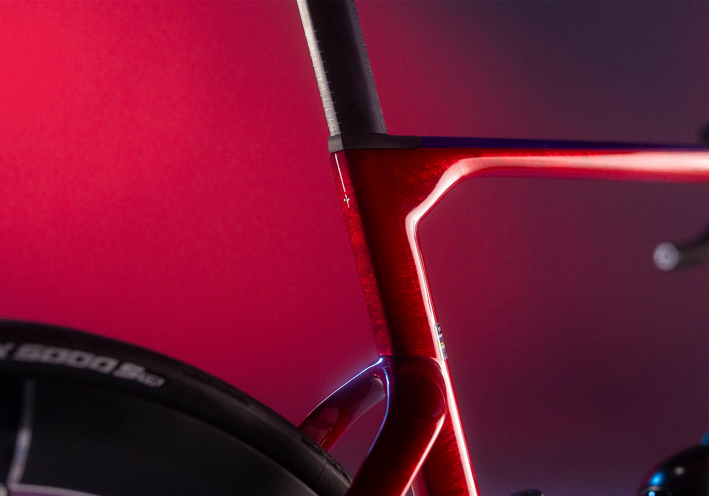 FILANTE SLR ID2       F32 Firelight Red - Glossy - Premium Paint         E666WLE         2026                                                              2026