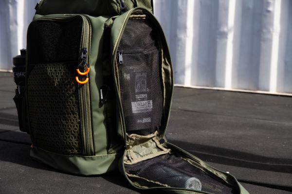 TRIFONCTION   SAC DE SPORT  SPORTS BACKPACK     2025  TRIATHLON/NATATION  COULEUR   KAKI