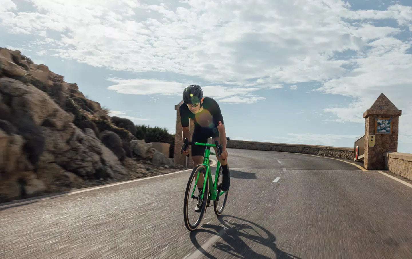 Verticale SLR   E608F3L   QW Wave Capsule Collection - Glossy    SRAM FORCE AXS E1 2x12	MICHE KLEOS 42 CARBON    2026