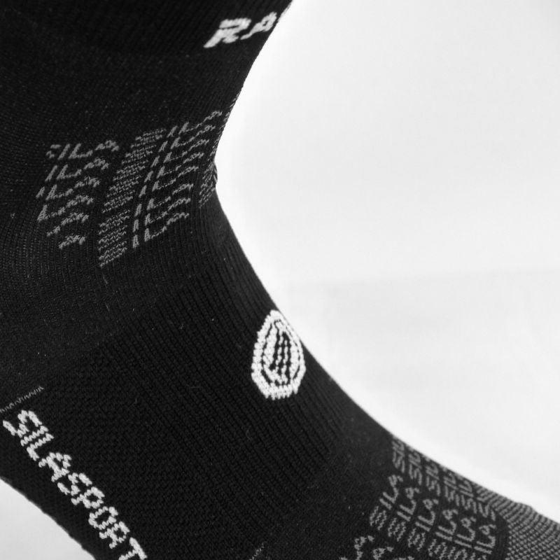 CHAUSSETTES RACING SILA - Courtes NOIR / BLANC Référence 2586 État : Nouveau A-CHAUSSETTES SILA SPORTS 