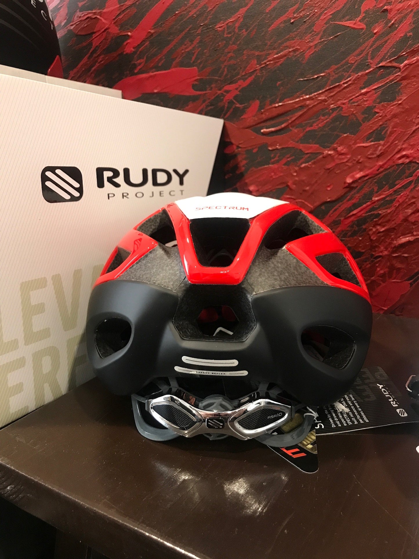 CASQUE  SPECTRUM  noir rouge blanc  édition limitée  2025