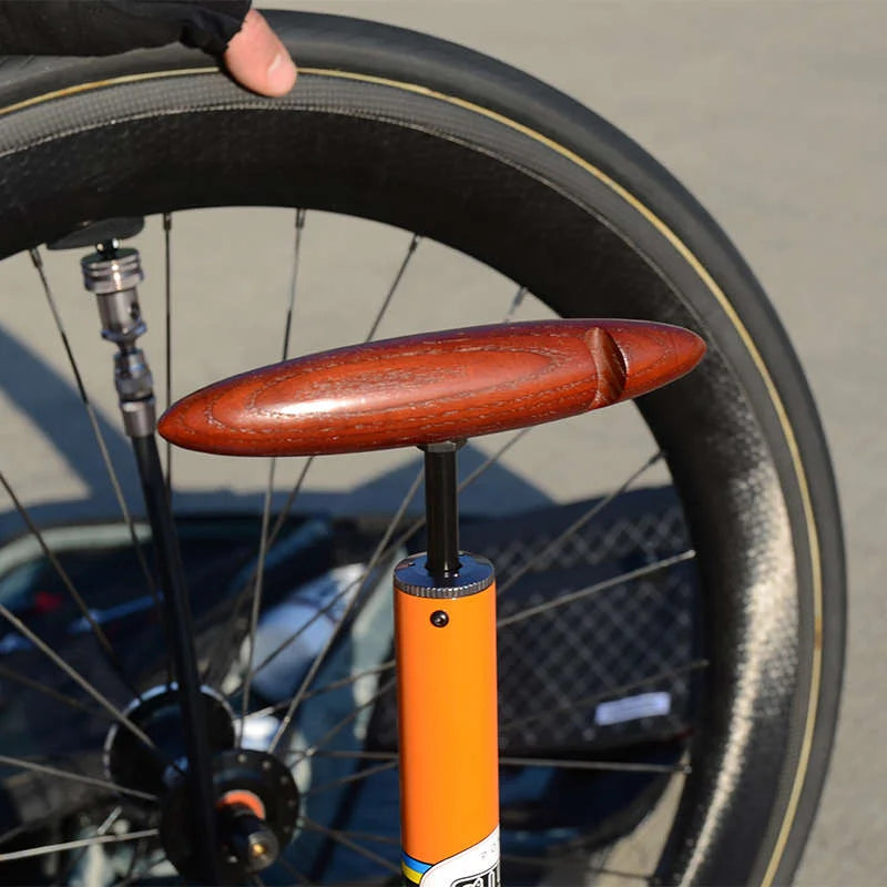 POMPE À PIED PISTA  ROUGE